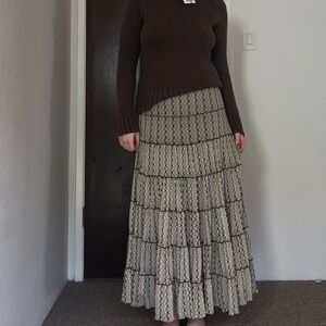 90s Max Studio Cream and Black Tiered Maxi Skirt